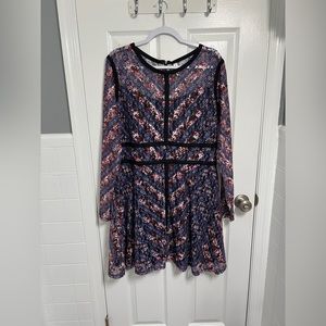 Long sleeve lace dress XXL